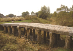 Transportation path towards Seoul, Stone bridge in Gangmae-dong