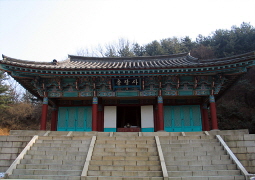 Hangju Fortress – Chungjangsa 
