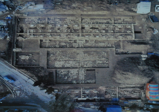 Excavation of Byeokjegwan site (1998)