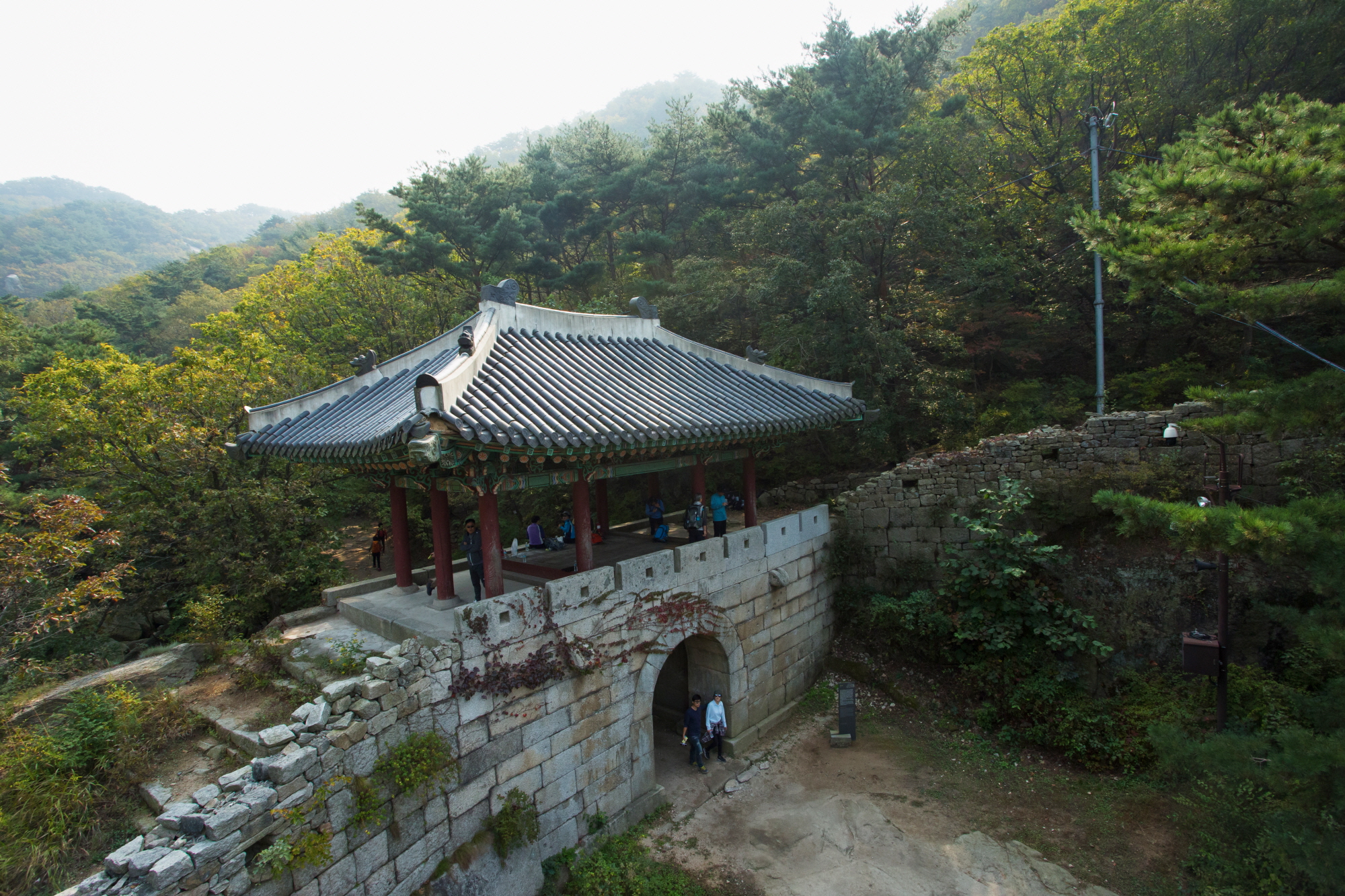 Great Priest Seongneung who wrote Bukhanji and built the Bukhan Mountain Fortress 