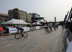 6 도심형 자전거 레이스, ‘제14회 국제자전거대회 킹오브트랙’ 성료(2).jpg