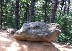 Dolmen – Guksabong 