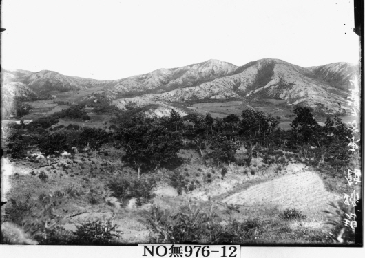 Goyang-dong (Distant view from east side of Byeokjegwan)