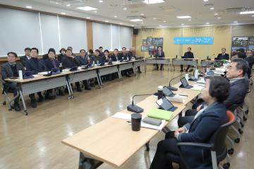 1_고양시_ “네 번의 간부회의로 나무 한 그루 심는다” (1).jpg