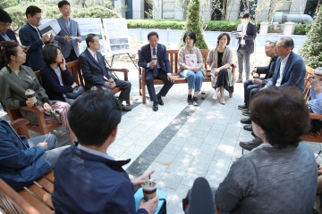 시1. '녹색옷' 갈아입는 백석동... 이재준 고양시장 시민들과 현장간담회2.jpg