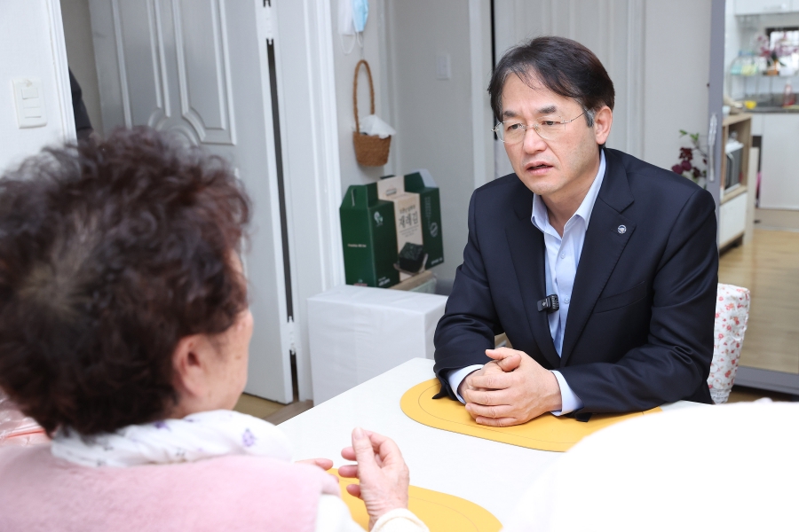 독거노인 취약계층 가정 방문